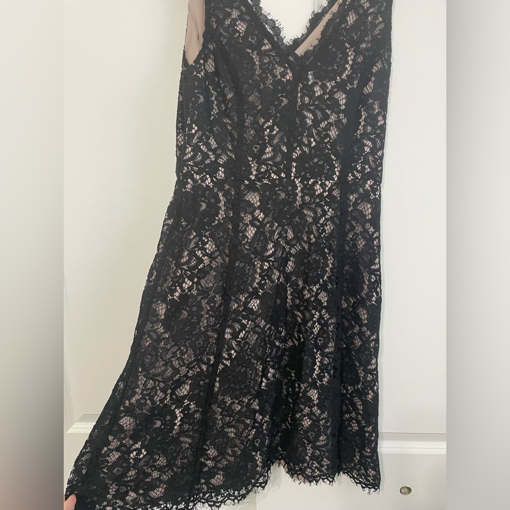 Black Scalloped Lace A Line Cocktail Dress - Picture 2 of 8